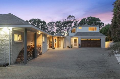 Photo of property in 30 Marellen Drive, Red Beach, 0932