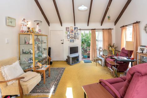 Photo of property in 16 Cairngorm Place, Highland Park, Auckland, 2010