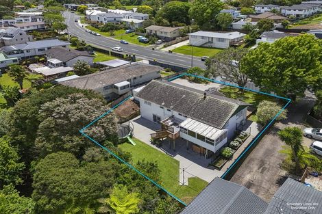 Photo of property in 107 Oreil Avenue, West Harbour, Auckland, 0618