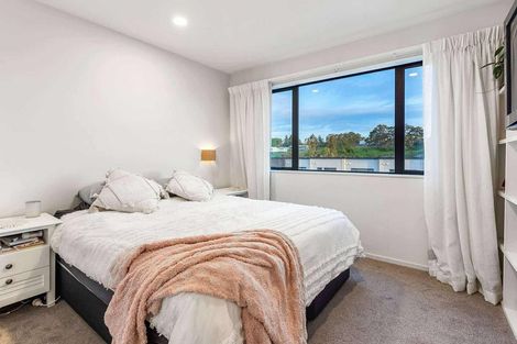 Photo of property in 136c Tiriwa Drive, Massey, Auckland, 0614