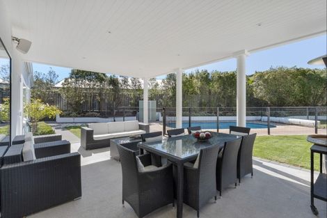 Photo of property in 115 Kent Terrace, Taradale, Napier, 4112