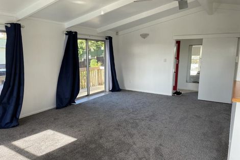 Photo of property in 13 Lismore Place, Papatoetoe, Auckland, 2025