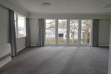 Photo of property in 98 Melbourne Road, Island Bay, Wellington, 6023