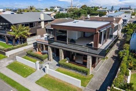 Photo of property in 30 Marine Parade, Mount Maunganui, 3116