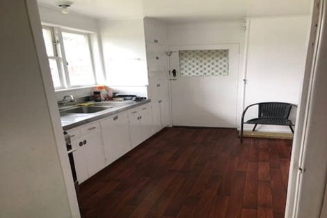 Photo of property in 22 Matipo Road, Te Atatu Peninsula, Auckland, 0610