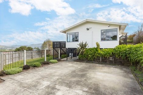 Photo of property in 4 Staysail Place, Whitby, Porirua, 5024