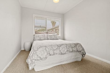 Photo of property in 1/45 College Road, Northcote, Auckland, 0627