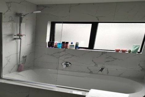 Photo of property in 24 Minhas Road, Papakura, 2110