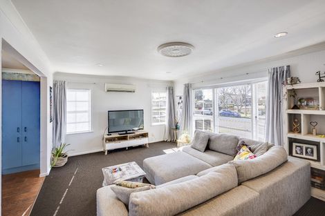 Photo of property in 72 Freyberg Avenue, Tamatea, Napier, 4112