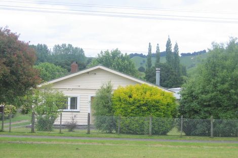 Photo of property in 45 Taupo Road, Taumarunui, 3920