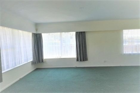 Photo of property in 14 Seafarer Crescent, Stanmore Bay, Whangaparaoa, 0932