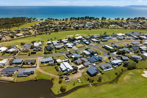 Photo of property in 126 The Fairway, Matarangi, Whitianga, 3592