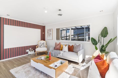 Photo of property in 2/55 Verran Road, Birkenhead, Auckland, 0626