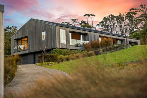 Photo of property in 15 Myra Evelyn Grove, Dairy Flat, Albany, 0792