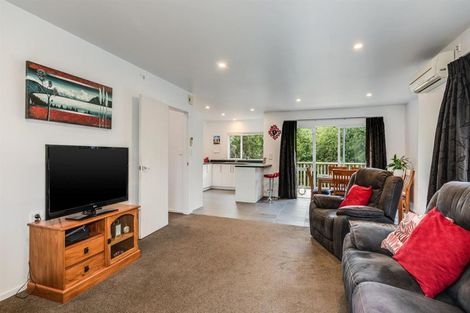 Photo of property in 42d James Cook Drive, Whitby, Porirua, 5024