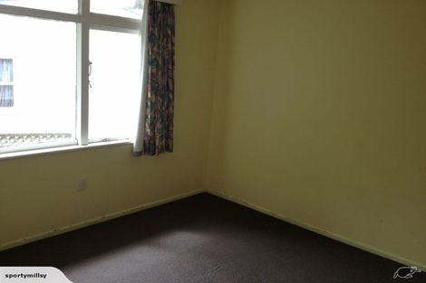 Photo of property in 89 Ruskin Road, Newlands, Wellington, 6037