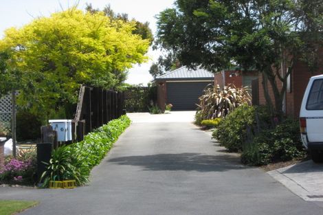 Photo of property in 2/6 Parkwood Place, Parklands, Christchurch, 8083