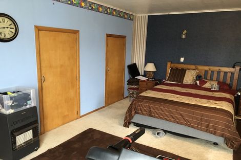 Photo of property in 86 Harrington Road, Henderson, Auckland, 0610