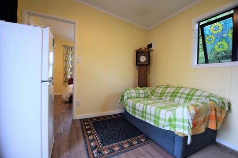 Photo of property in 57 Pomaria Road, Henderson, Auckland, 0610