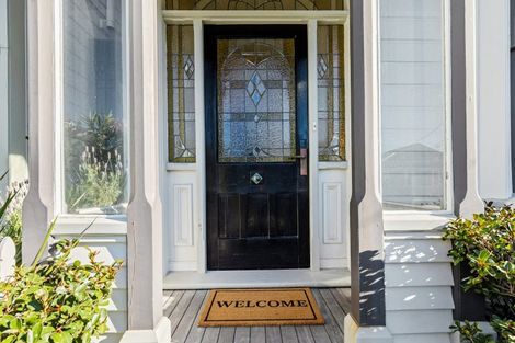 Photo of property in 54 Majoribanks Street, Mount Victoria, Wellington, 6011