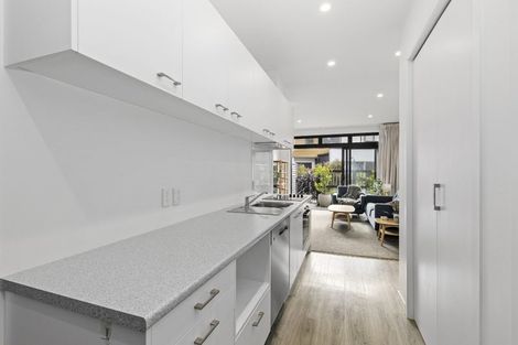 Photo of property in 5 Glen Evans Crescent, Fairfield, Lower Hutt, 5011
