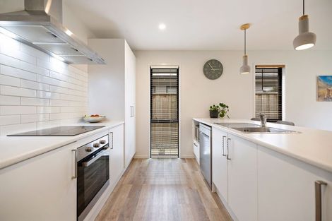 Photo of property in 41 Howden Drive, Jacks Point, 9371