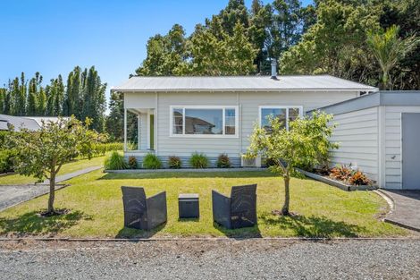 Photo of property in 34 Awanui Crescent, Matakana, 0985