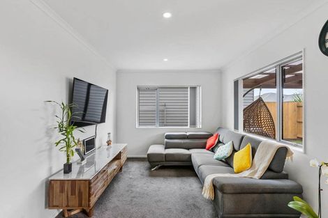 Photo of property in 96 Kuaka Drive, Takanini, 2112