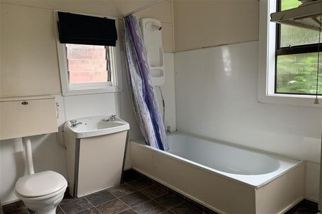 Photo of property in 225 Ravensbourne Road, Ravensbourne, Dunedin, 9022