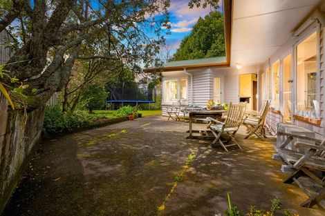 Photo of property in 5 Crystal Avenue, Glendene, Auckland, 0602