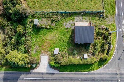 Photo of property in 1790 Eltham Road, Riverlea, Hawera, 4679