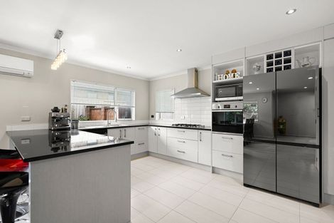 Photo of property in 115 Barrington Drive, Huntington, Hamilton, 3210