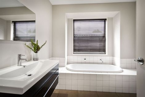 Photo of property in 17 Parkside Crescent, Northwood, Christchurch, 8051