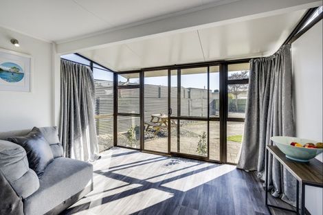Photo of property in 2/2 Heretaunga Street East, Parkvale, Hastings, 4122