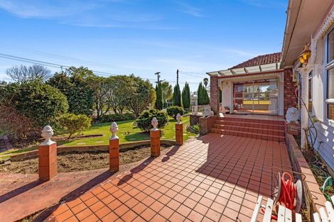 Photo of property in 22 Budleigh Street, Frankleigh Park, New Plymouth, 4310