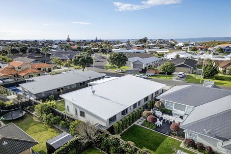 Photo of property in 42 Nautilus Drive, Papamoa Beach, Papamoa, 3118