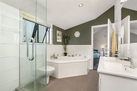 Photo of property in 59 Whitford Park Road, Whitford, Manurewa, 2576