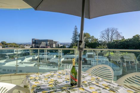 Photo of property in 6 Durham Street, Tauranga, 3110