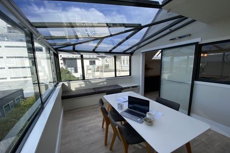 Photo of property in 16j Hobson Street, Thorndon, Wellington, 6011