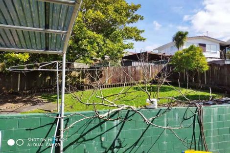 Photo of property in 27 Fitzwater Place, Henderson, Auckland, 0612