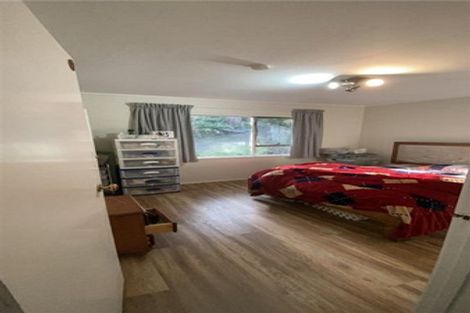Photo of property in 1040 East Coast Road, Fairview Heights, Auckland, 0630
