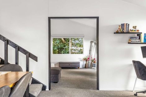 Photo of property in 11 Beaudine Avenue, Glenfield, Auckland, 0629