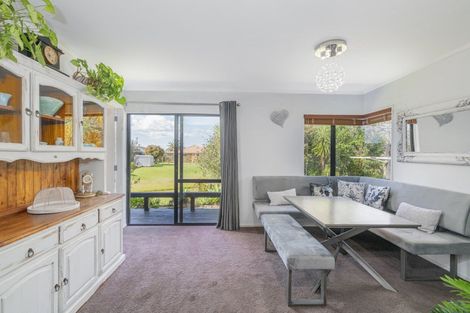 Photo of property in 10 Impala Place, Whitianga, 3510