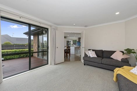 Photo of property in 60 Bramley Drive, Rototuna, Hamilton, 3210