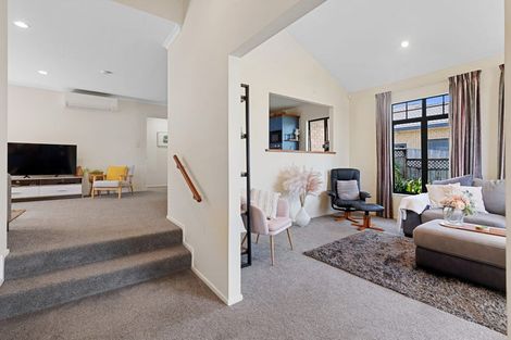 Photo of property in 24 Coventry Way, Long Bay, Auckland, 0630