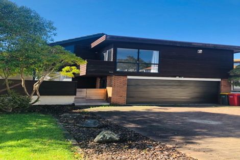 Photo of property in 28 Bronzewing Terrace, Unsworth Heights, Auckland, 0632