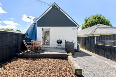 Photo of property in 1/11 Radnor Street, St Albans, Christchurch, 8014