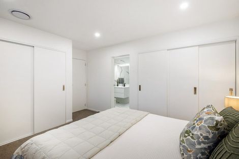Photo of property in 5 Nga Tutu Place, Belmont, Auckland, 0622