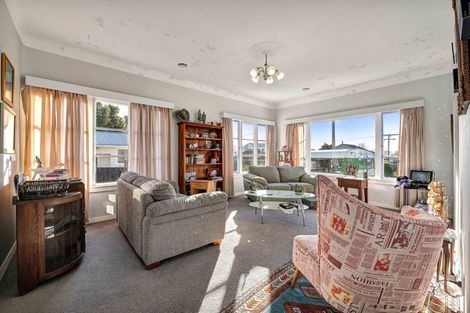 Photo of property in 11 Miranda Street, Stratford, 4332