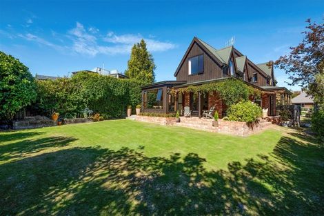 Photo of property in 136 Hunter Crescent, Wanaka, 9305